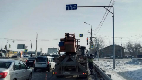 На крупном перекрёстке омского Левобережья внедрили новую схему проезда