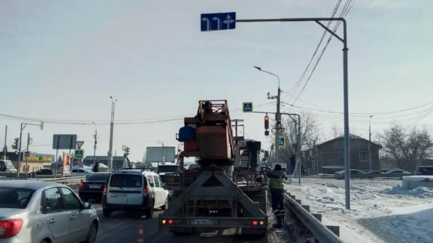 На крупном перекрёстке омского Левобережья внедрили новую схему проезда