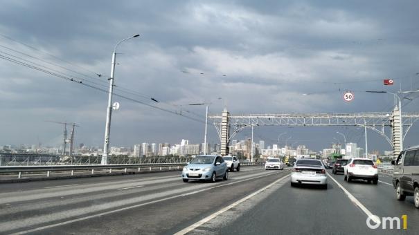 На 5 рублей за три месяца выросли цены на бензин в Новосибирске