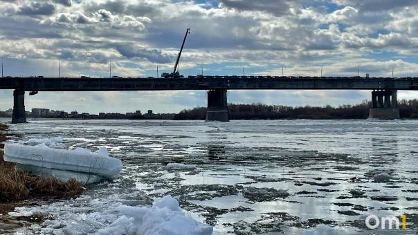 В Омске за ледоходом будут следить с беспилотника