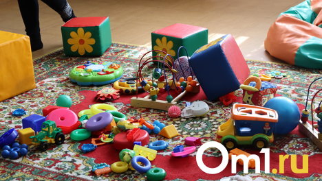 В новосибирском центре социальной помощи «Радуга» молодых мам учат «любить своего ребёночка». РЕПОРТАЖ