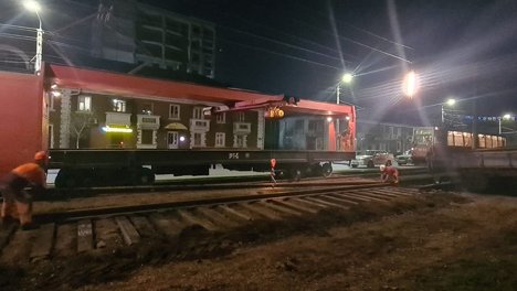В Омске по ночам проводят капитальный ремонт трамвайных путей