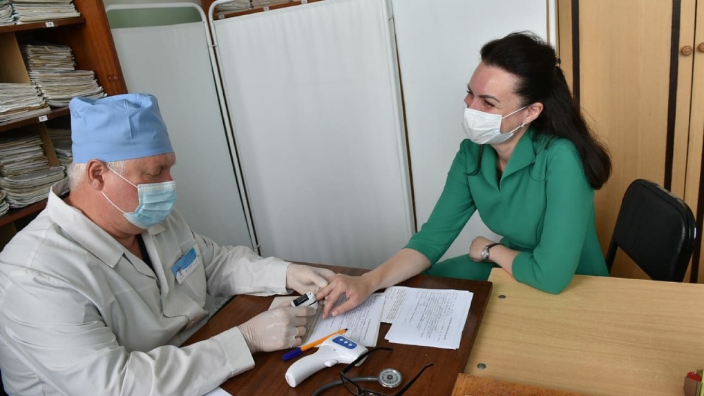 Мэр Омска Оксана Фадина завершила вакцинацию от коронавируса