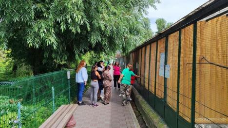 Омский зоопарк посетил мексиканский художник Фарид Руэда