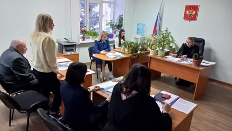 Приоритет парковке? Почему многодетная омичка судится с мэрией из-за строительства школы в элитном районе