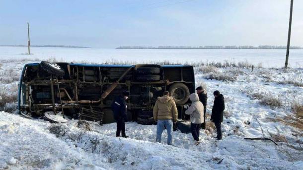 В Омской области расследуют ДТП с автобусом: четыре человека получили серьёзные травмы
