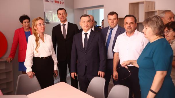 Мэр Кудрявцев проинспектировал ремонт школы № 111 в Новосибирске