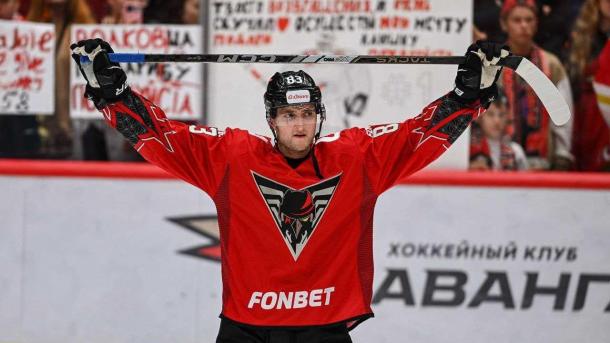 «Авангард» уверенно переиграл «Нефтехимик» на Кубке Блинова