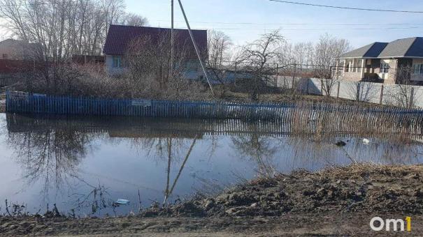Жители Таврического района получают выплаты за пострадавшее жильё