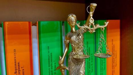 В Новосибирске судят экс-чиновника Минобороны за организацию мошеннической схемы