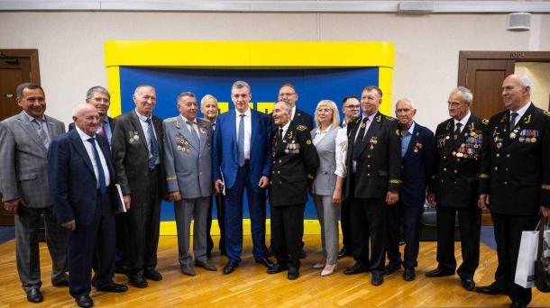 ЛДПР предлагает меры поддержки для трудящихся и пенсионеров