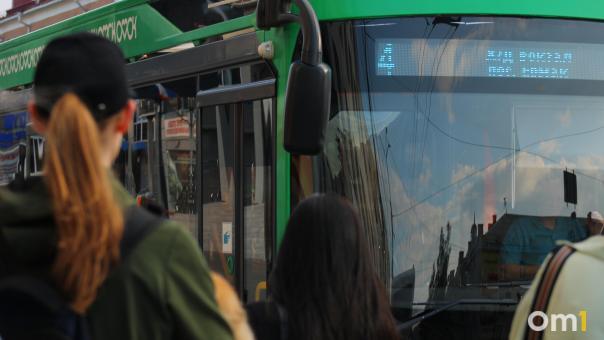 В четыре части города: куда развезут омичей дополнительные автобусы с «Аванфеста»
