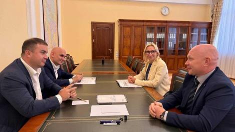 «Путь домой» всё чаще значит для соотечественников за рубежом — «Путь в Омскую область»