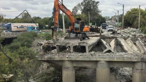 Власти Новосибирска начали демонтаж моста на улице Петухова 1 сентября до ноября 2026