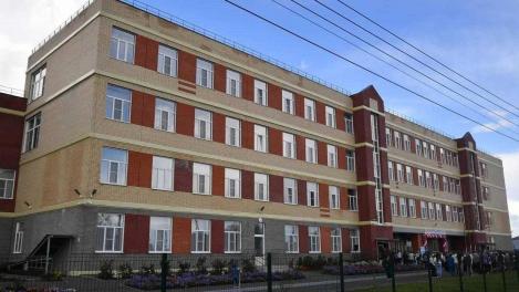 Виталий Хоценко открыл новую школу в Исилькуле в День знаний