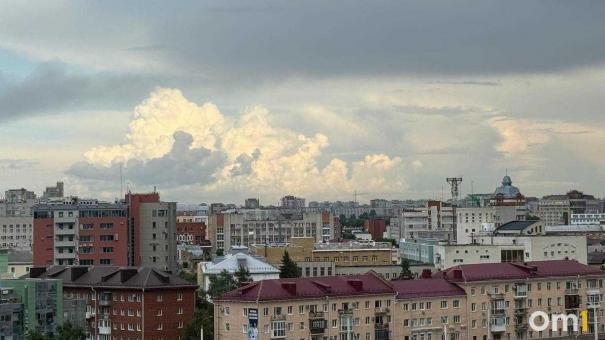 НЛО? В небе над Омской областью сняли на видео загадочный объект
