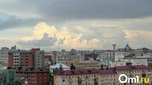 НЛО? В небе над Омской областью сняли на видео загадочный объект
