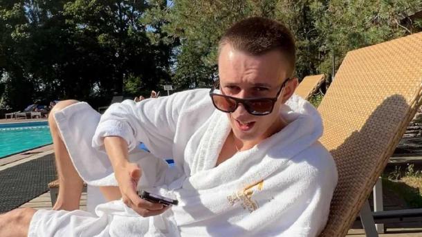 18 часов съемок, 3 часа сна: блогеры прошли 500 км по Уралу