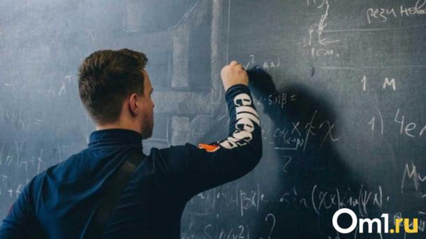 Родители требуют поменять учителя-блогера в школе Новосибирска