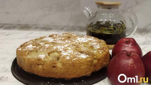 Осенние десерты с яблоками и грушами: самые вкусные рецепты для уютных вечеров