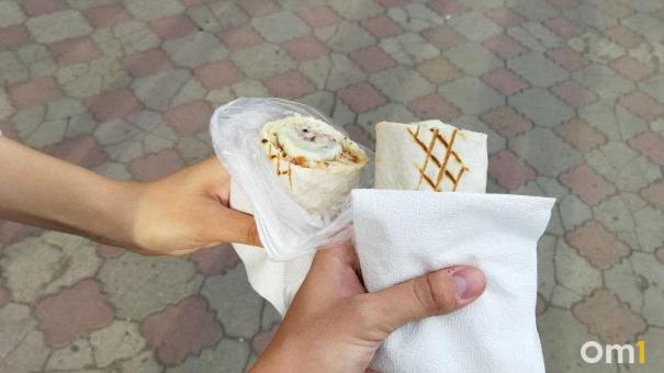 В омской шаурме нашли кишечную палочку. В каком кафе её продавали?