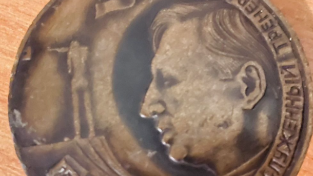 Раритет новосибирского спорта: награда тренера Тихонова продается за полмиллиона