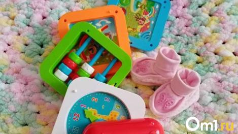 Самый маленький новорождённый в Омске весил меньше буханки хлеба