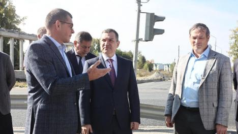 Мэр Новосибирска Максим Кудрявцев проконтролировал ремонт дороги в аэропорт Толмачёво