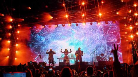 Прошедшим летом жители Омской области слушали трек «Худи» и читали фэнтези