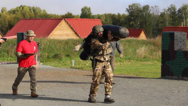 Новосибирский спецназовец вошел в десятку сильнейших бойцов Росгвардии