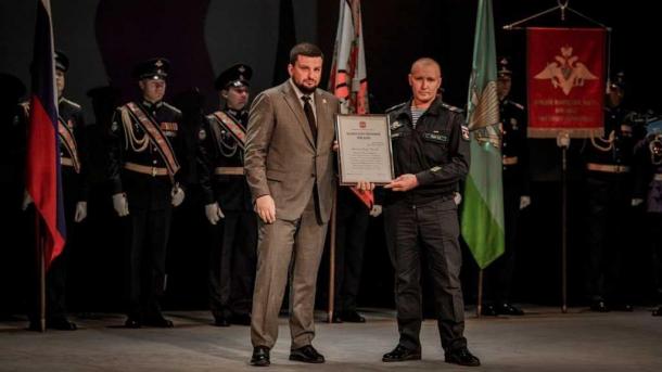 Иван Колесник поздравил 242-й Учебный центр ВДВ с 65-летием