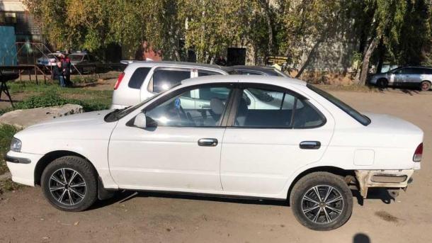 В Омске автомойщик отправился на обед за рулём чужого авто