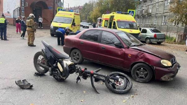 Питбайк разорвало на части: страшная авария в Омске унесла жизнь 17-летней девушки