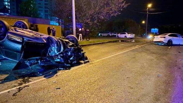 Вылетел на встречку: шестеро пострадали в Академгородке Новосибирска