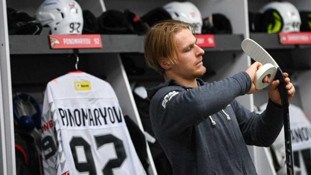 «Авангард» разгромил «Ак Барс» и одержал пятую победу подряд