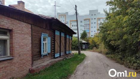 Люди живут здесь более полувека: пообщались с жителями частных домов в центре, которые скоро снесут