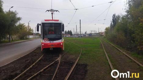 В Омске три ночи будут ремонтировать затопленную трамвайную конечную