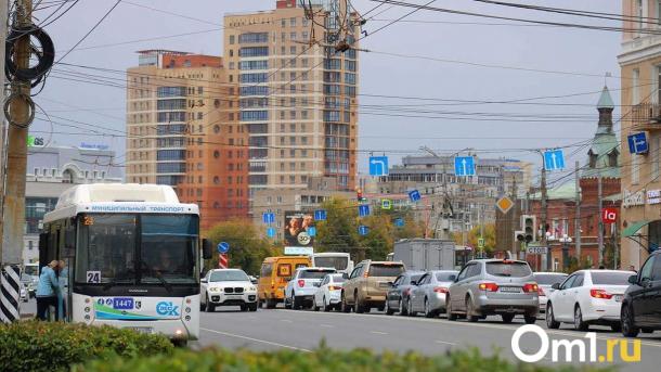 Омичам рассказали о способах снизить пробки в городе