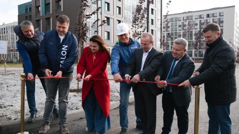 В новом микрорайоне на Левом берегу высадили черёмуховую аллею