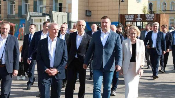 Губернатор Хоценко и федеральные партнёры оценили результаты благоустройства Омска