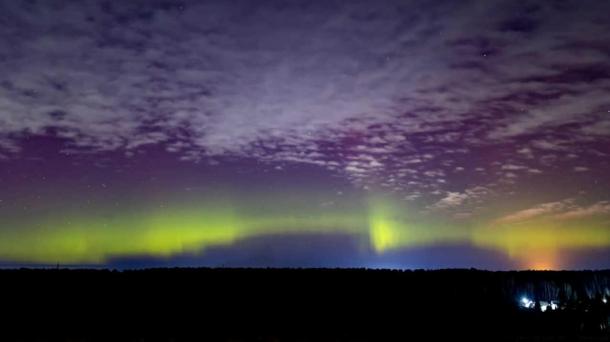Полярное сияние над Новосибирском: астрофотограф заснял редкое явление