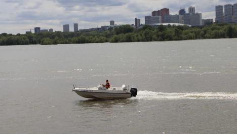 Росморречфлот завершил навигацию на Новосибирском шлюзе