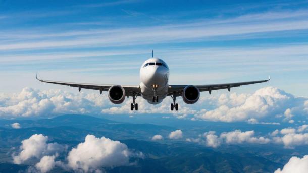 Самолет маршрута Братск — Новосибирск совершил аварийную посадку в аэропорту вылета