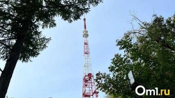 Яркое поздравление: на омской телебашне засияет праздничная подсветка в День учителя