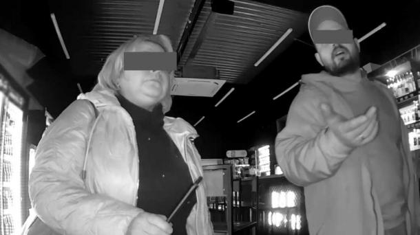 В Новосибирске мужчину выгнали из бара, и он вернулся с матерью