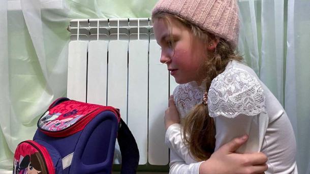 «Выкручивала руки ребёнку» — мэрия опровергла издевательства над девочкой в детском саду Новосибирска