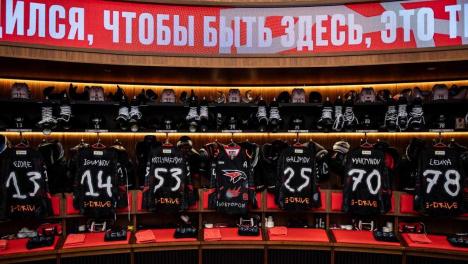 «Авангард» в Омске уверенно обыграл «Локомотив» Боба Хартли