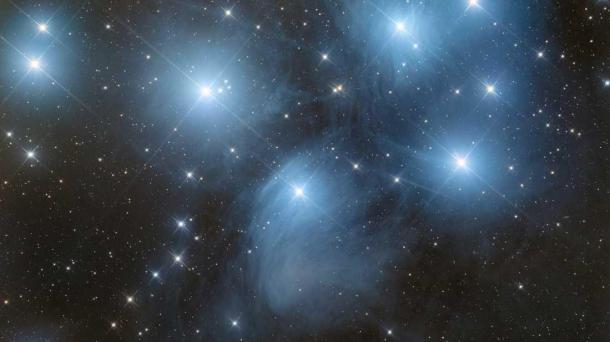 Астрофотограф запечатлел туманность «Призрак Меропы» в скоплении Плеяды