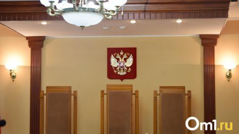 Омич лишился прав на год: сбил той-терьера и скрылся