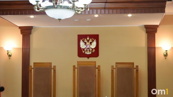 Омич лишился прав на год: сбил той-терьера и скрылся